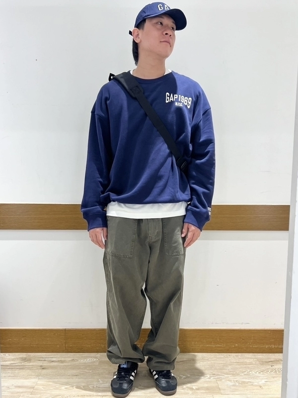 【ネイビー】スエットで秋らしく！
