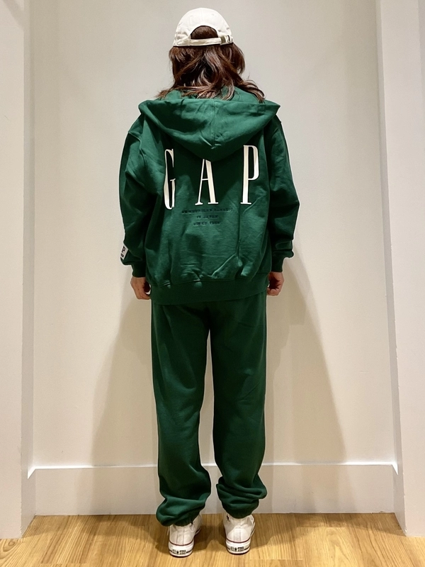 30Th アニバーサリー アイテムのスタイリング | Gap公式オンラインストア