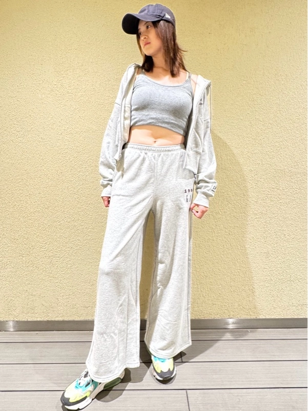 【秋のスウェットコーデ】