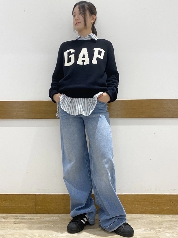 【秋】ロゴセーターでstylishに！