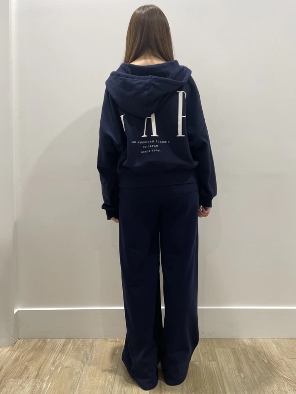 今から着られる！スウェットセットアップ♪のスタイリング | Gap公式