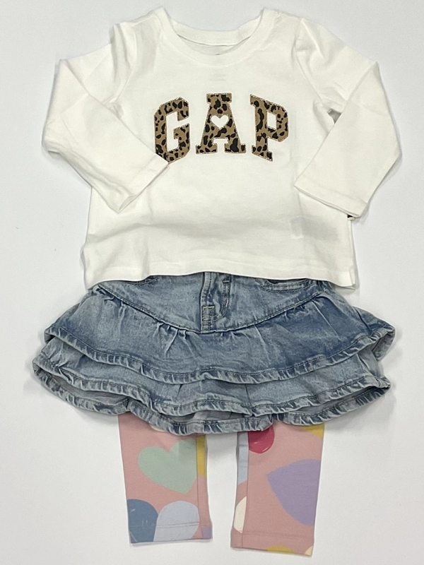 ロゴがヒョウ柄　おしゃれTシャツ