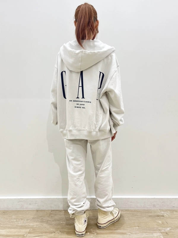 迷ったらホワイト！セットアップのスタイリング | Gap公式オンラインストア