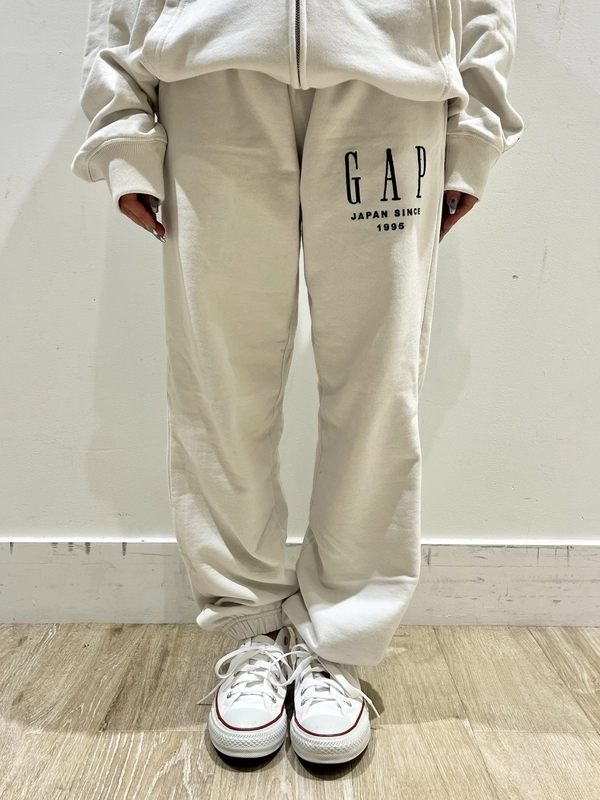 30周年☆シンプルセットアップコーデ | Gap公式オンラインストア