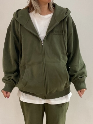 新作セットアップのスタイリング | Gap公式オンラインストア