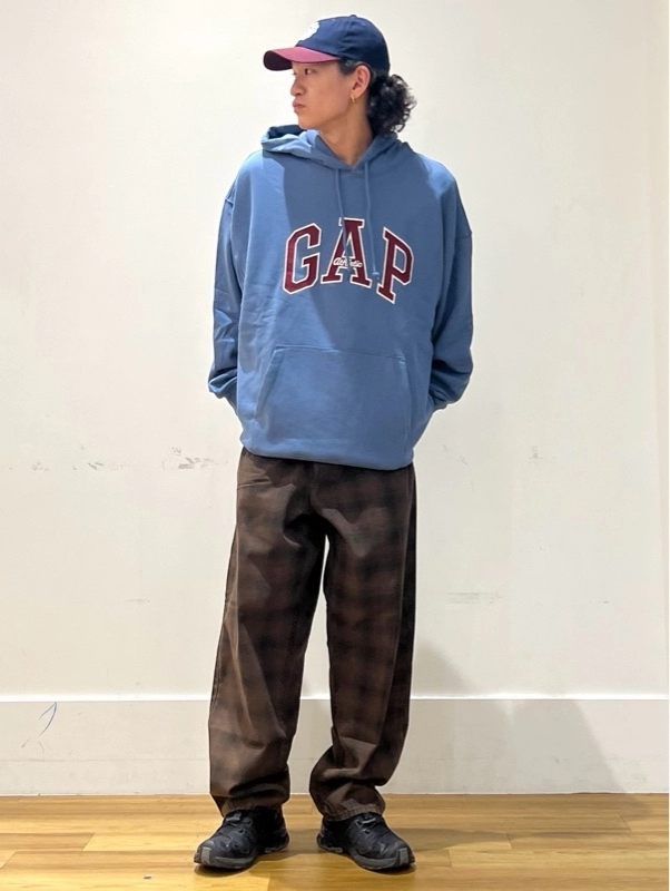 《NEW》チェックのデニムと秋カラーロゴパーカー