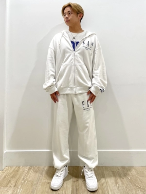 新品タグ付き⭐️2025FW⭐️セットアップ　フーディ⭐️ ネイビー　M Gap公式オンラインストア