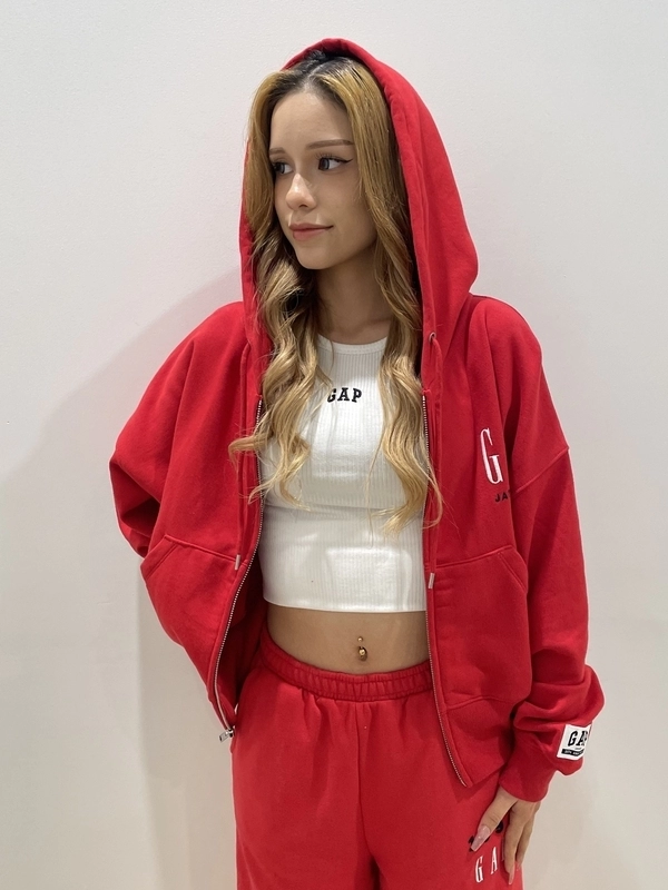 アニバーサリースウェット◎セットアップのスタイリング | Gap公式