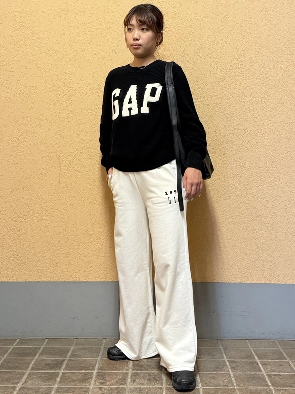 大人ロゴコーデ♡