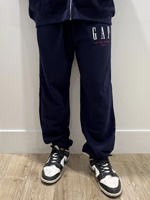 30周年】アニバーサリーセットアップ☆のスタイリング | Gap公式