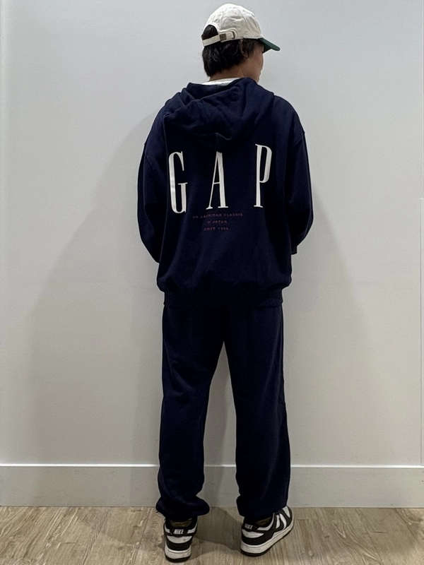 30周年】アニバーサリーセットアップ☆のスタイリング | Gap公式