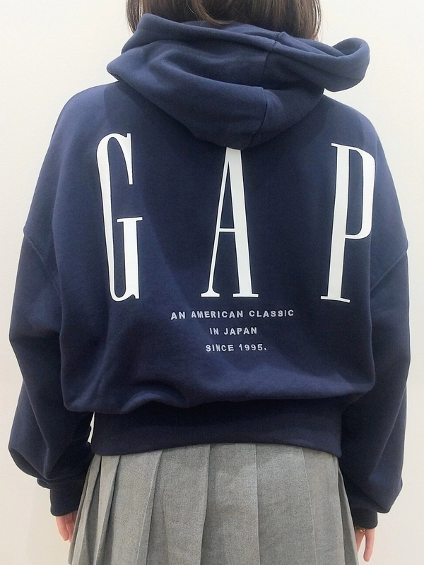 30thパーカーでスクールスタイル。 | Gap公式オンラインストア