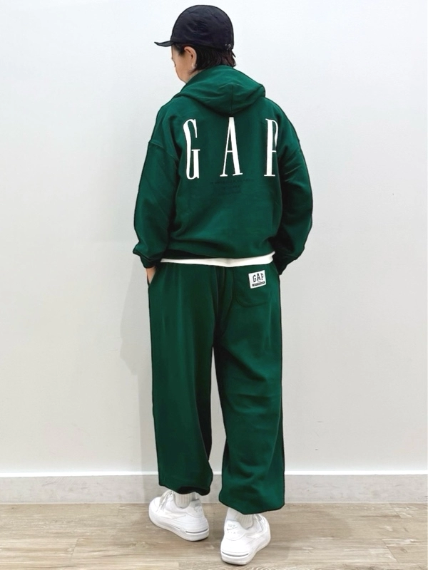 VUITTON大先生 GAP ビッグロゴ スウェット セットアップ VUITTON大先生