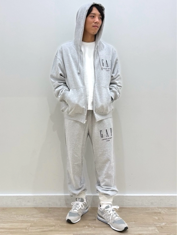 【GAP30周年！ロゴスウェットセットアップ】