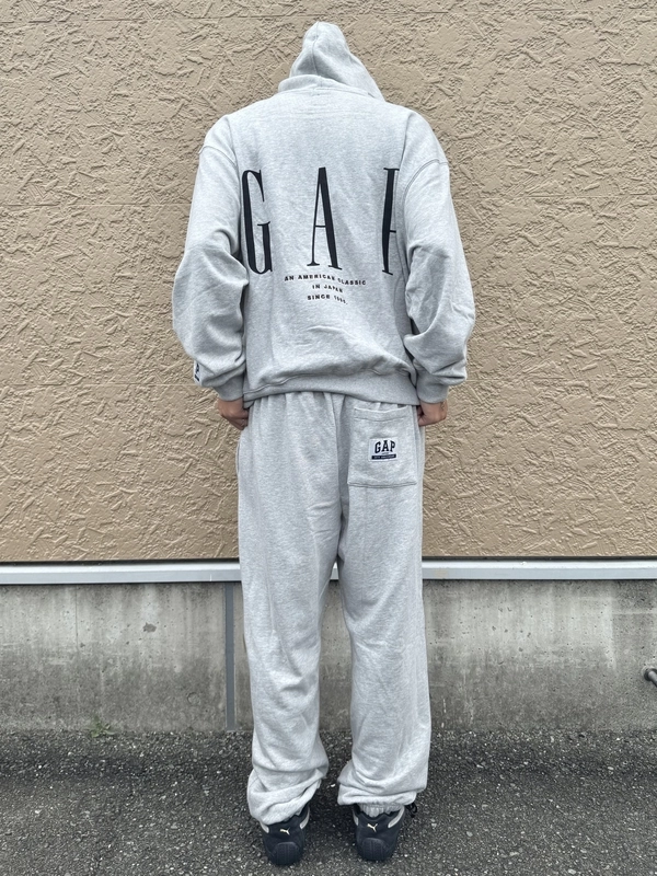 30周年セットアップのスタイリング | Gap公式オンラインストア