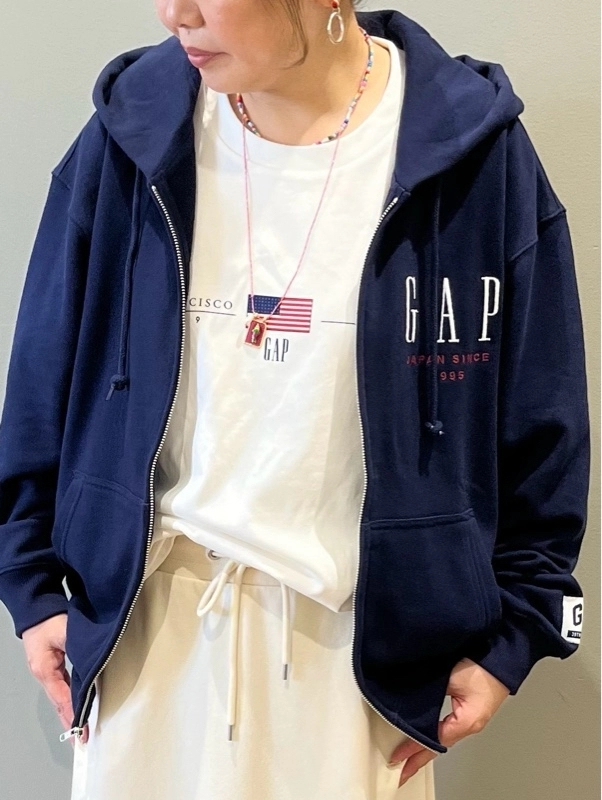 GAP30THパーカーのスタイリング | Gap公式オンラインストア