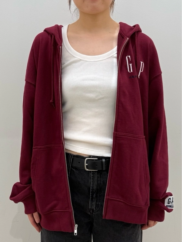 GAP30周年！】ロゴフルジップパーカーコーデ | Gap公式オンラインストア
