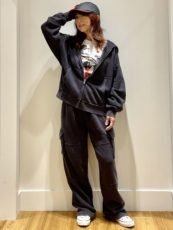 カーゴスウェットセットアップ× 30周年記念Tシャツ