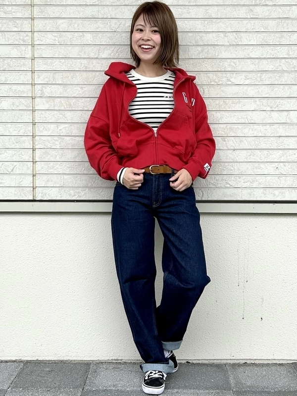 30周年スウェット✖️脚長デニム◎