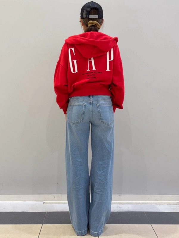 GAP 30周年記念パーカー赤 30周年】ジップアップパーカー | Gap公式オンラインストア