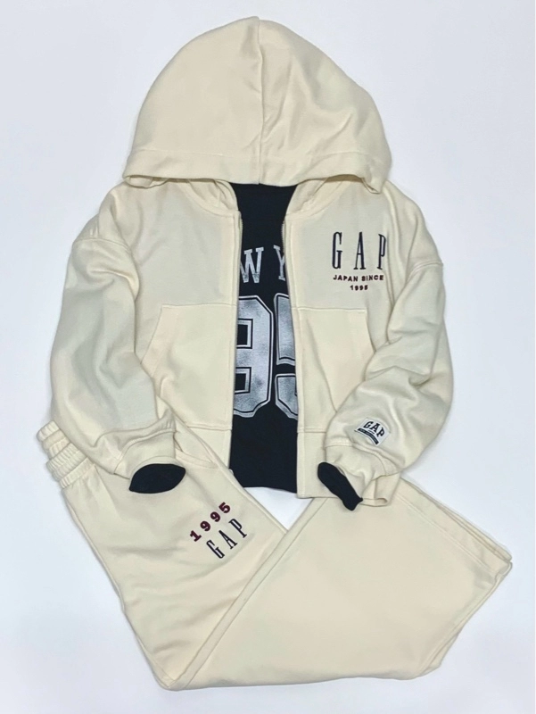 ファミリーで決めちゃおう！★GAP30th限定モデル★