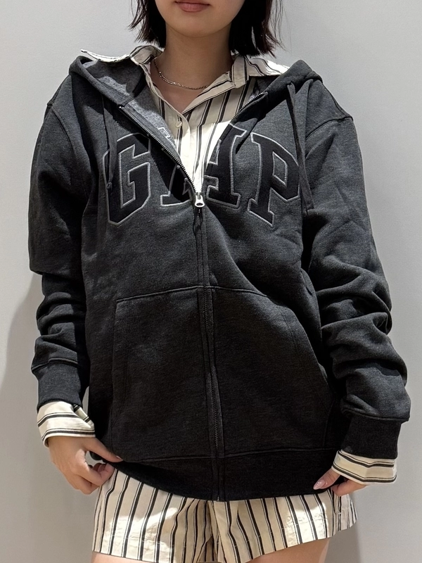 GAPパーカー♡レイヤード&セットアップコーデ！のスタイリング | Gap