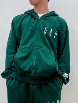 30thアニバーサリーセットアップのスタイリング | Gap公式オンラインストア