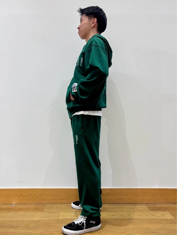 30thアニバーサリーセットアップのスタイリング | Gap公式オンラインストア