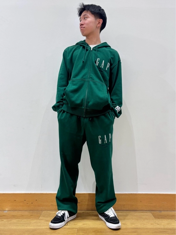 30thアニバーサリーセットアップのスタイリング | Gap公式オンラインストア