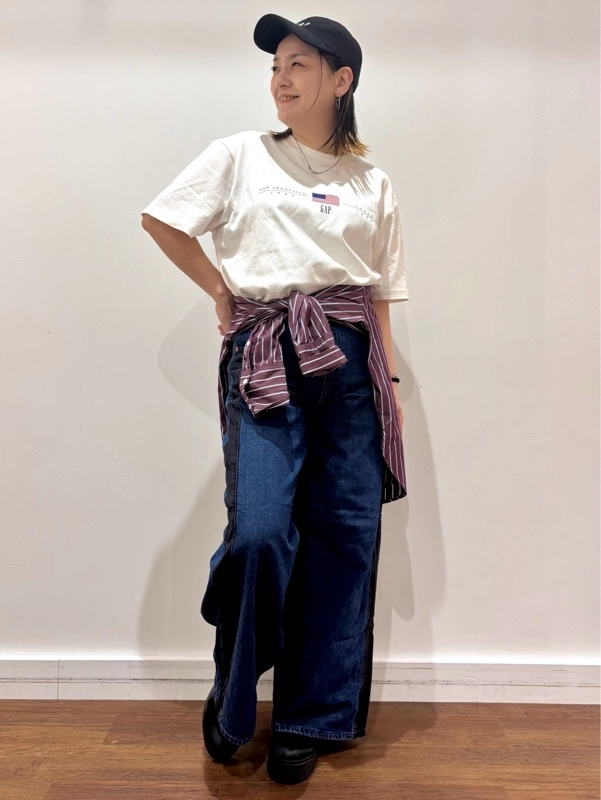 『30thヘビーウェイトTシャツde新作バギーデニムコーデ』