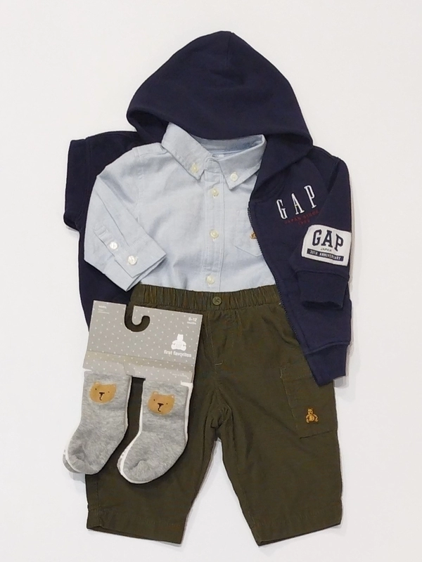 パーカー✕コーデュロイパンツ