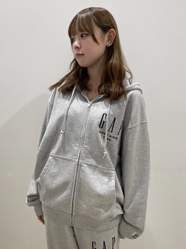 アニバーサリースウェット♪セットアップのスタイリング | Gap公式