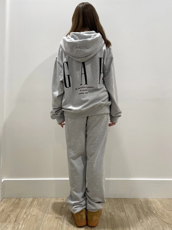 アニバーサリースウェット♪セットアップのスタイリング | Gap公式