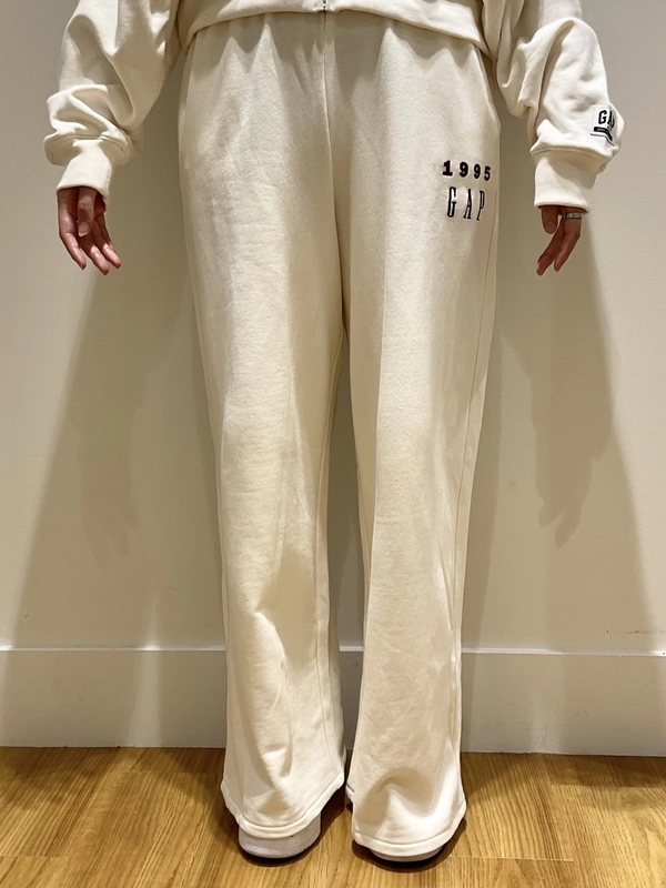 30Th アニバーサリー スウェットセットアップのスタイリング