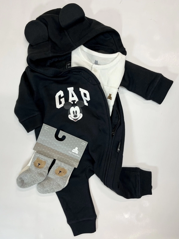 耳つき！GAP×ミッキー