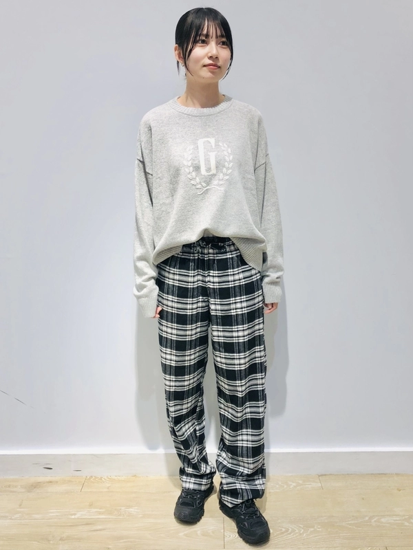 軽いチェックパンツが可愛いコーデ】 | Gap公式オンラインストア