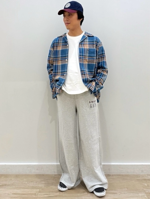 【GAP30周年】ロゴバギースウェットパンツコーデ