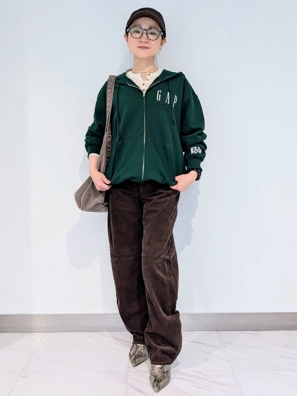 【30ThAnniversaryスウェット】大人ロゴコーデ★