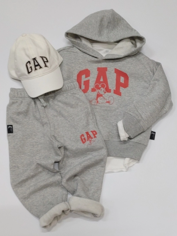 p*e様 【タイムセール価格♥✨】新品GAP☆セットアップ110♥✨ Gap公式オンラインストア