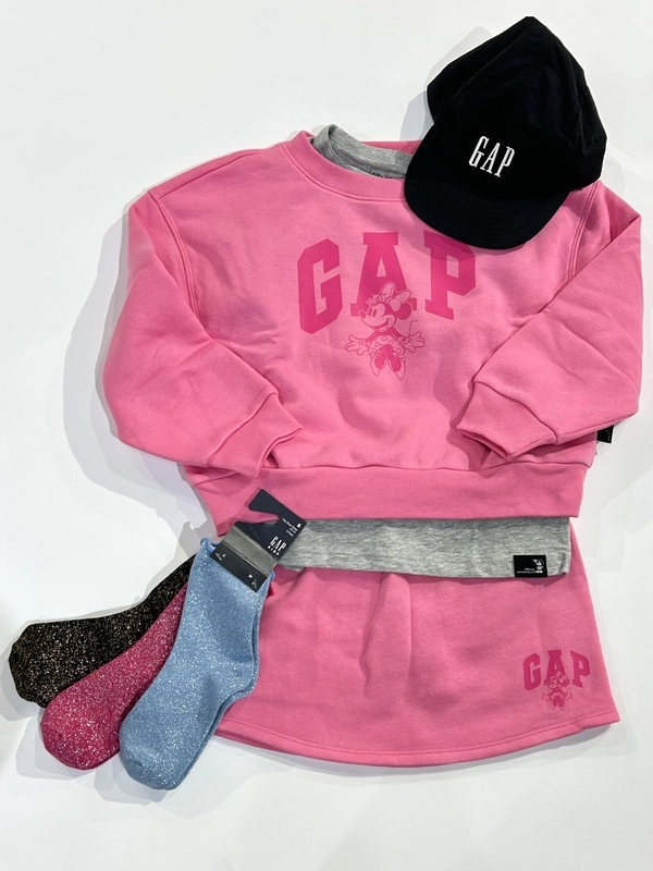 GAP✖️ディズニー　セットアップアイテム✩