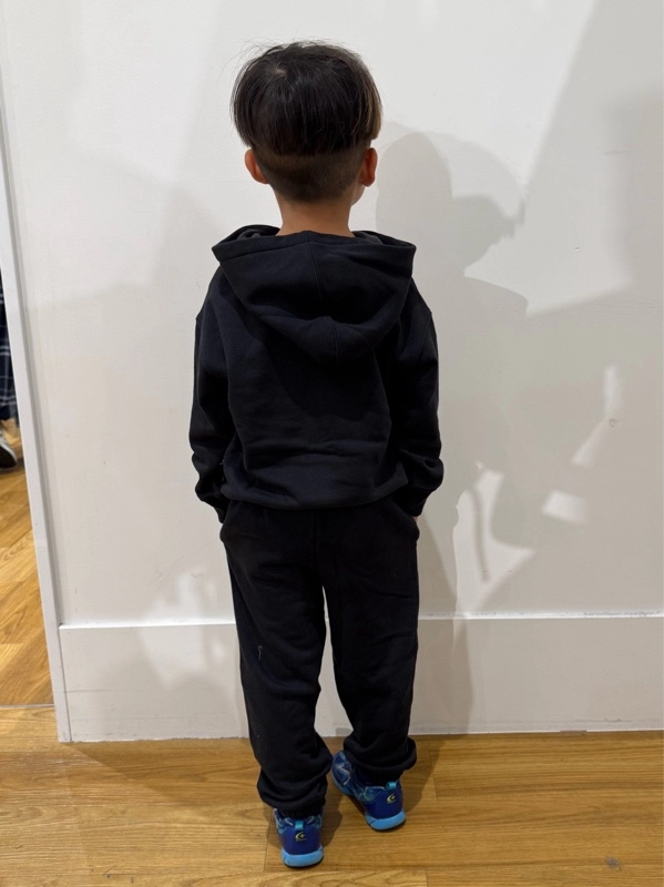 GAP ミッキー 親子コーデ リンクコーデ 兄弟・姉妹でリンクコーデ◎ディズニースウェットセットアップ | Gap