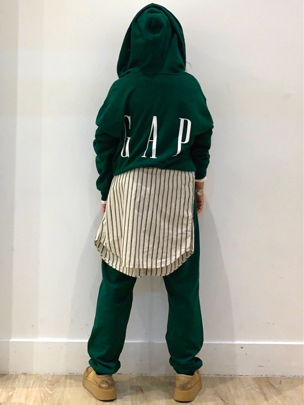 30周年限定】アニバーサリーセットアップのスタイリング | Gap公式