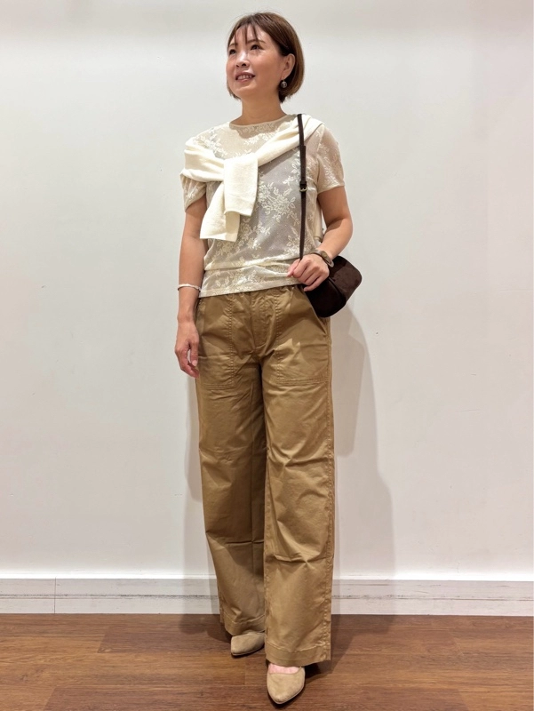 『レースシアーTシャツde大人上品コーデ』