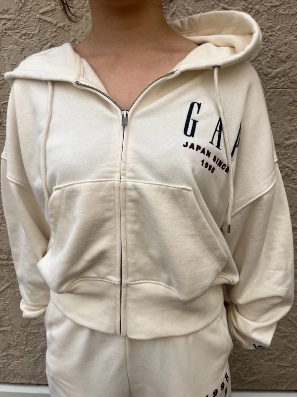 30周年限定コーデ！ | Gap公式オンラインストア