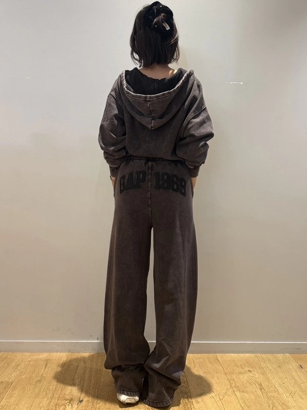 まーちん GAP1969　上下XL　グレー、ブラックセットアップ まーちん様専用 GAP1969 上下XL グレー、ブラックセットアップ 2025年