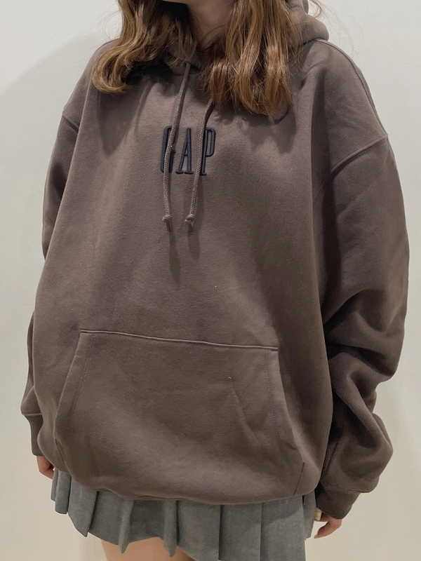 秋意識♪ブラウンパーカーのスタイリング | Gap公式オンラインストア