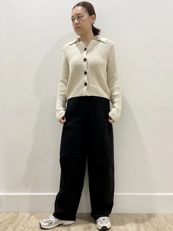 バレルスウェットパンツコーデ