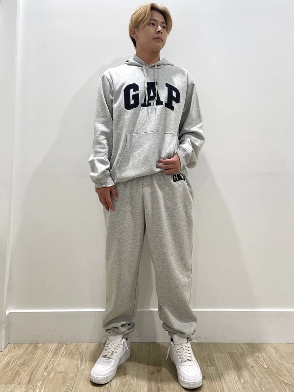 ロゴパーカーのセットアップ☆