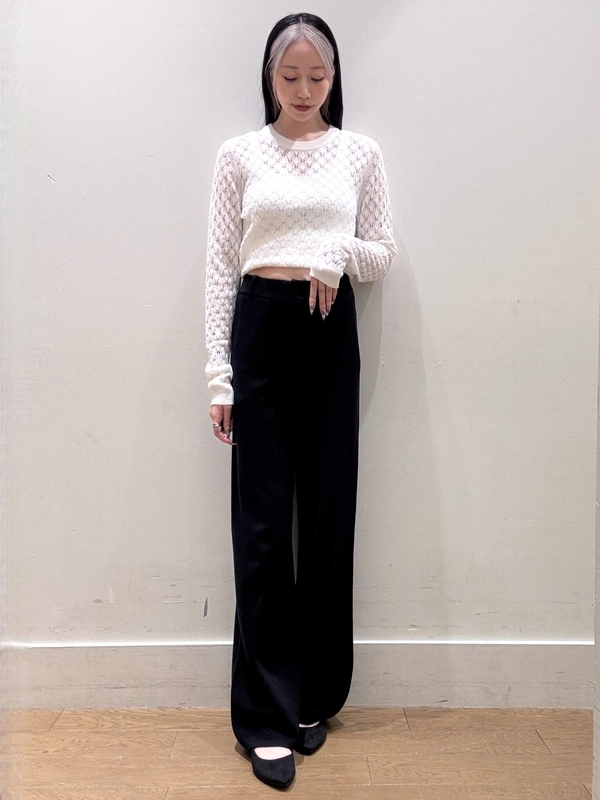 初秋に最適ポインテールセーター