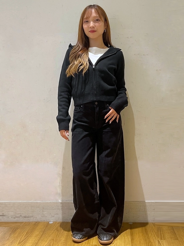 【モノトーン】ニットパーカー×コーデュロイ